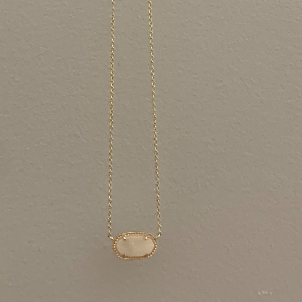 Kendra Scott Necklace